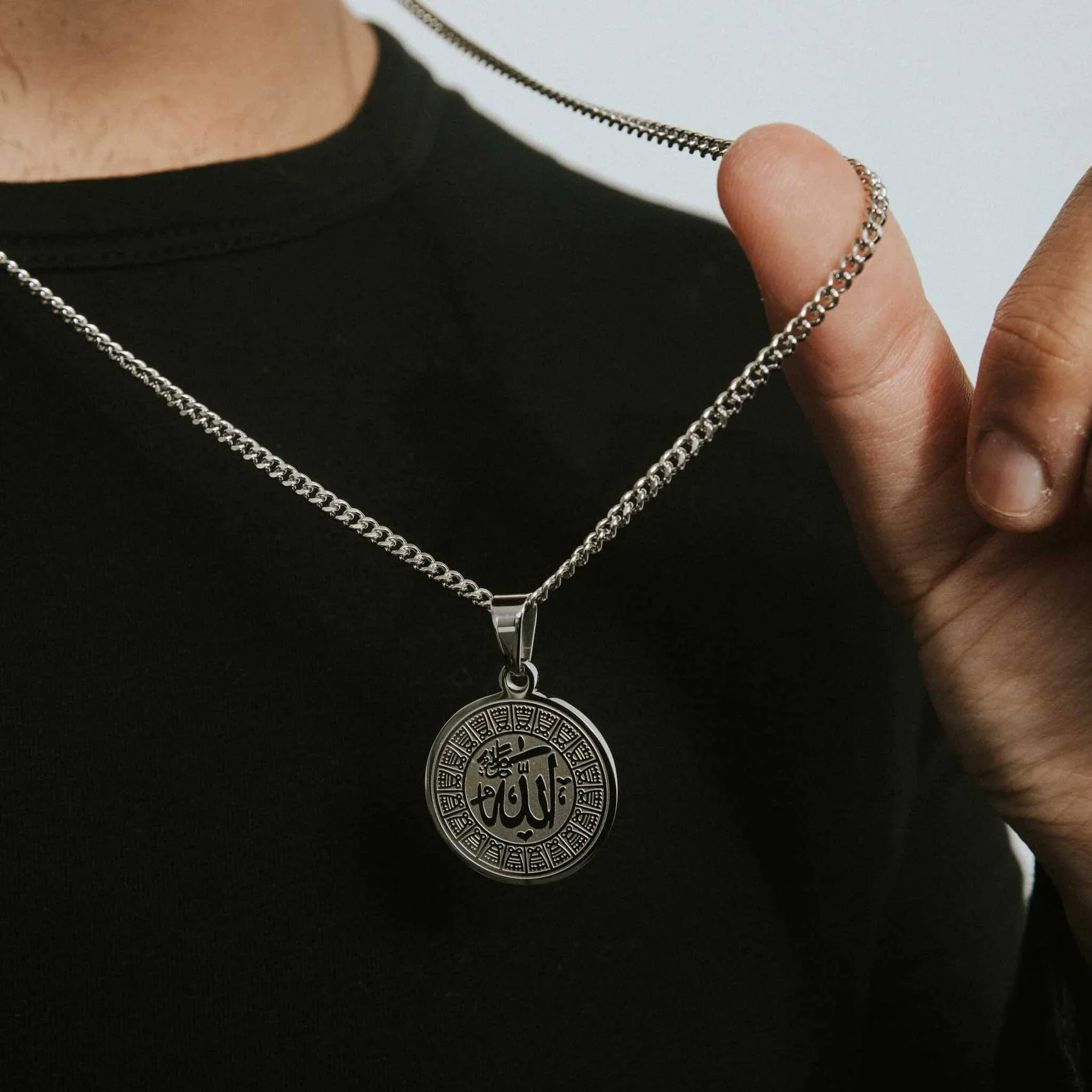 Allah Medallion Necklace - Image 9